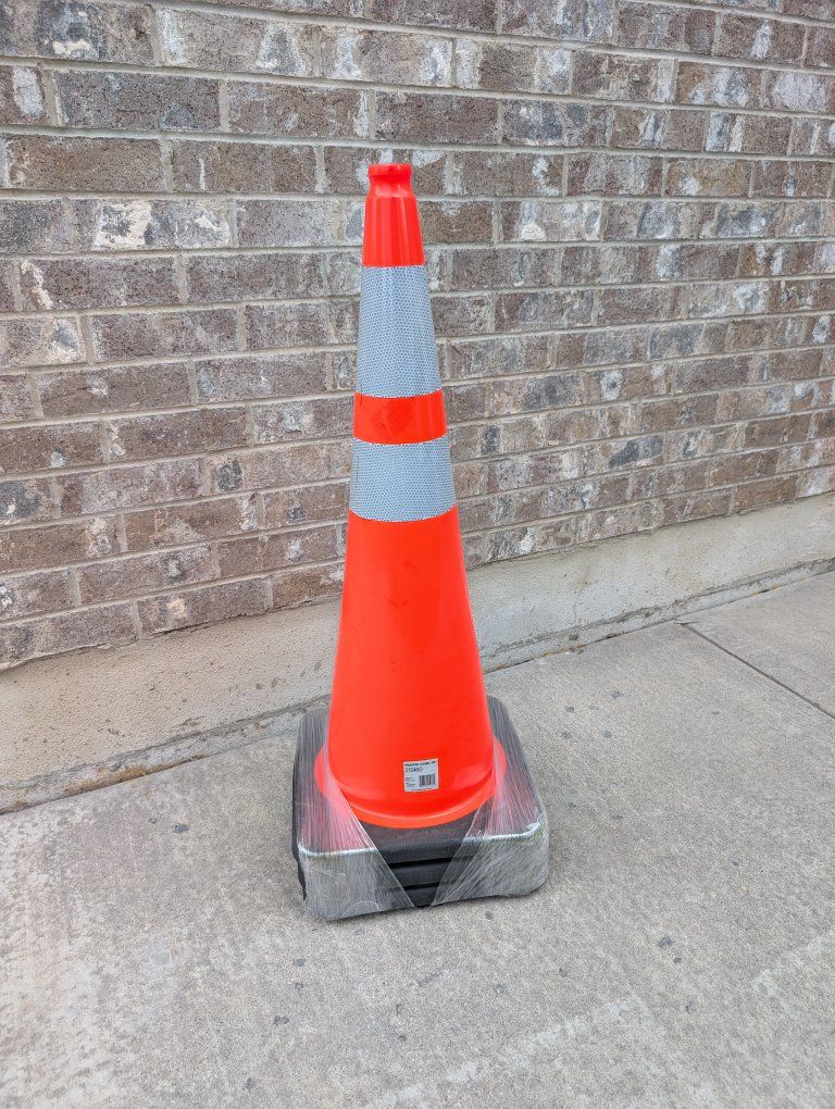 New Heavy Duty 36in Tall Traffic Cones