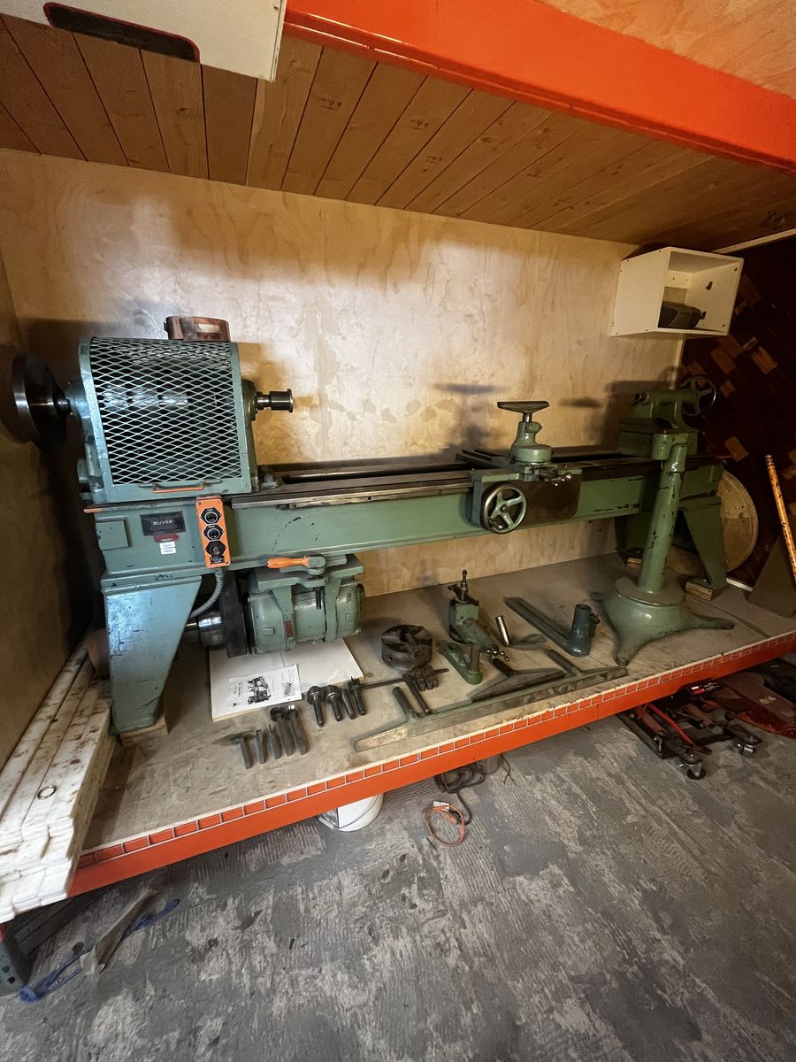 Oliver 20-C 24 inch pattern makers lathe