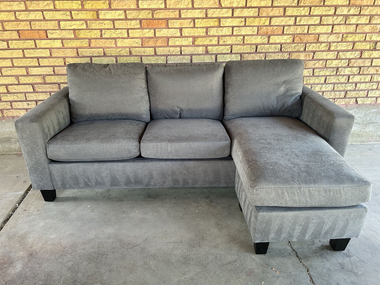 Convertible Gray Fabric Sectional Sofa with Chaise and Cup Holders - Excellent Condition