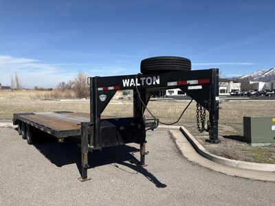 Walton 24' Gooseneck Trailer