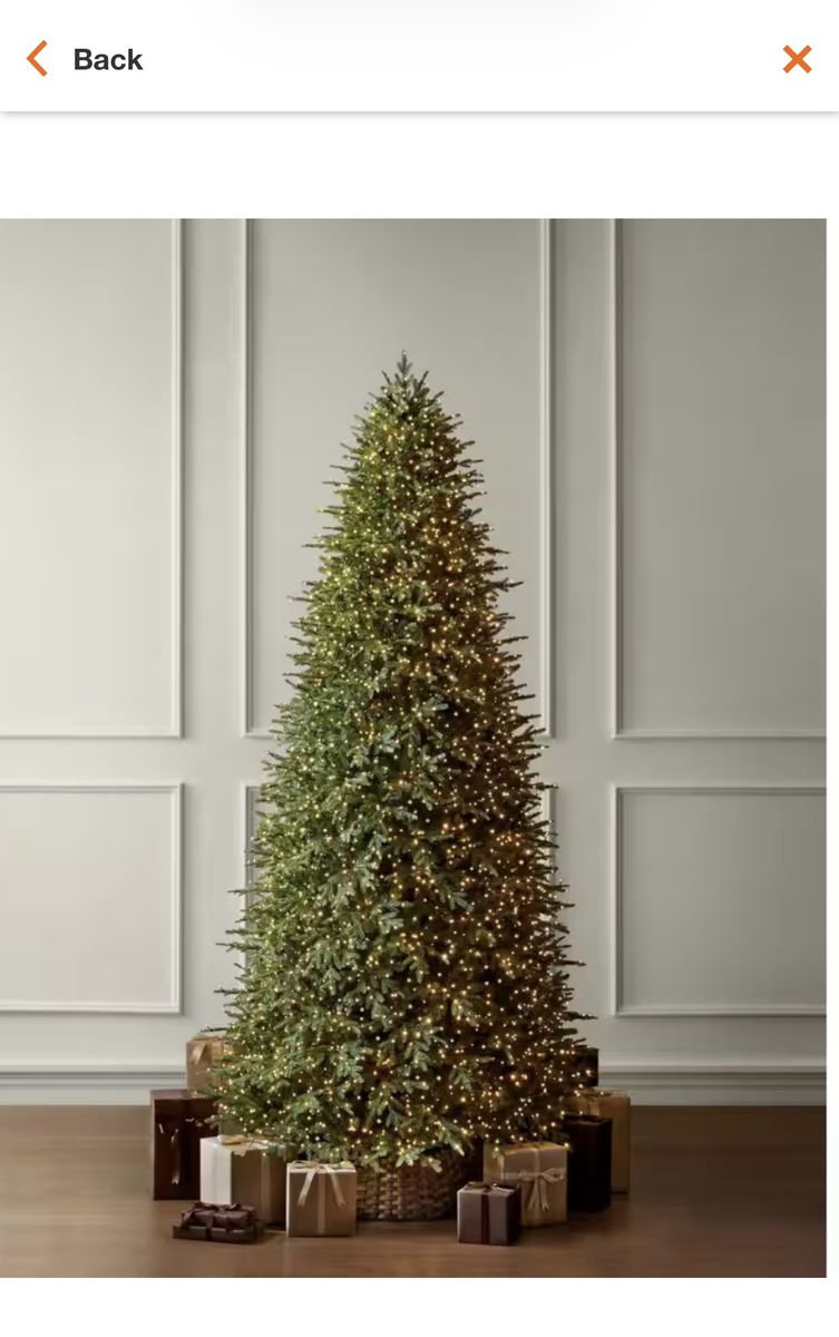 Viral grand duchess Pre-Lit Artificial Christmas Tree