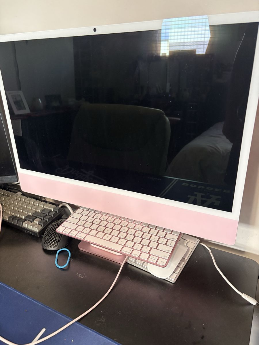All in one iMac (Pink)
