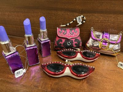 7 New Vintage Style Glass Ornaments Beauty