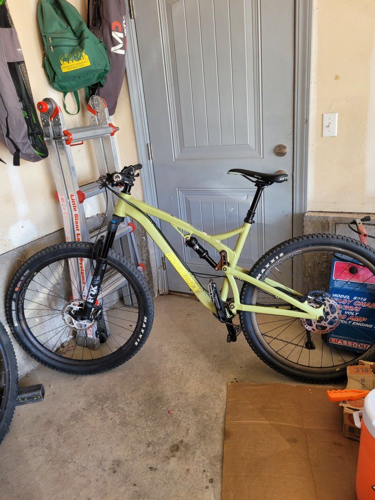Diamondback release 19 Full Suspension Mountain Bike with Fox Suspension and Maxxis Tires
