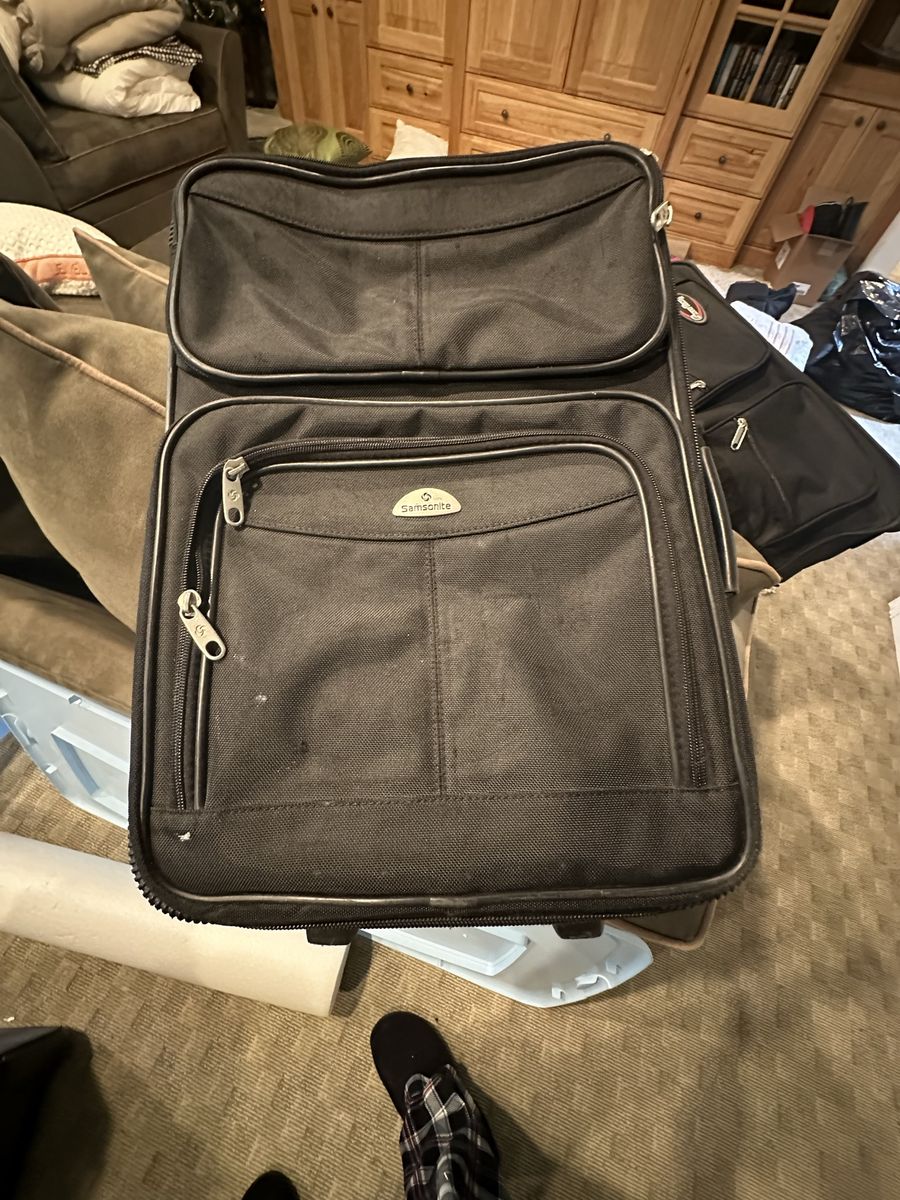 Samsonite carryon Wheels Suitcase