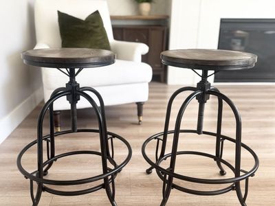 Set of 2 Swivel | Adjustable | Barstools | Stools