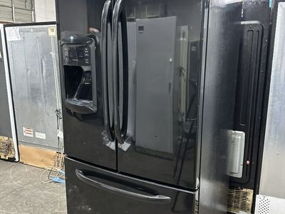 BEAUTIFUL GLOSSY GE FRENCH DOOR FRIDGE W-WARRANTY