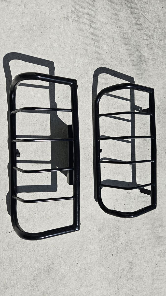 Hummer H3 tail light guards