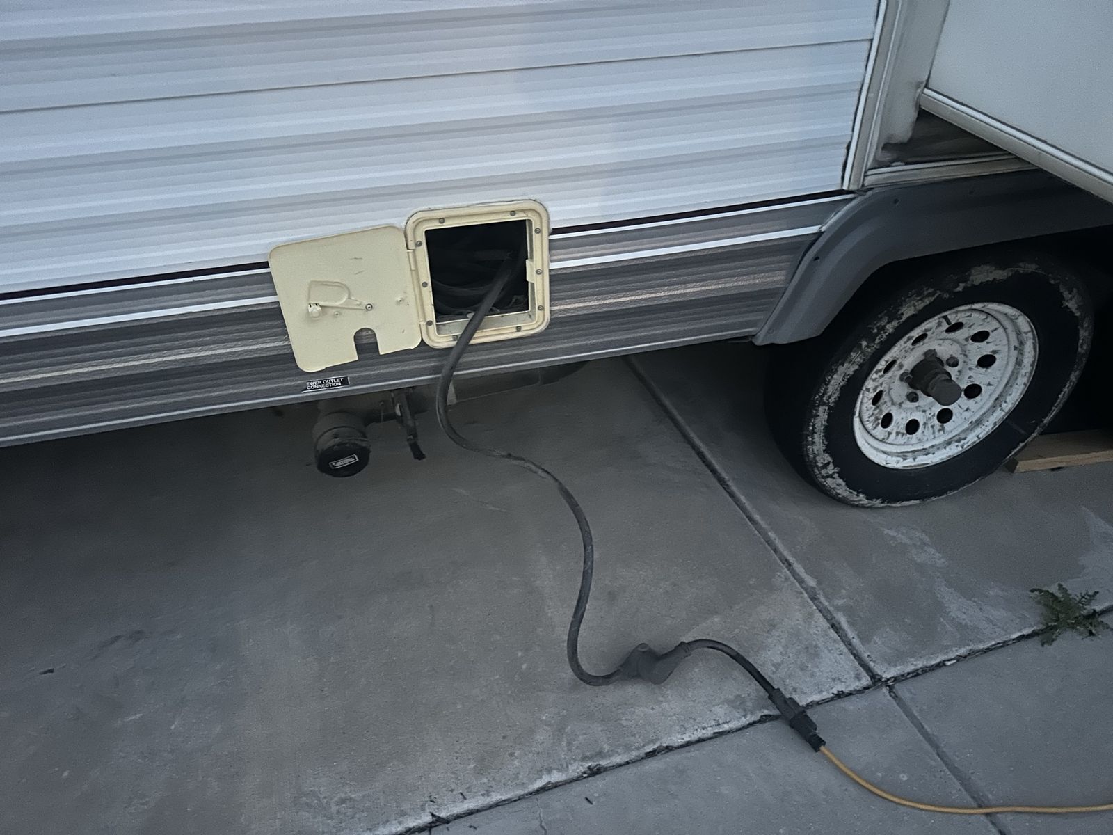 Main image 4