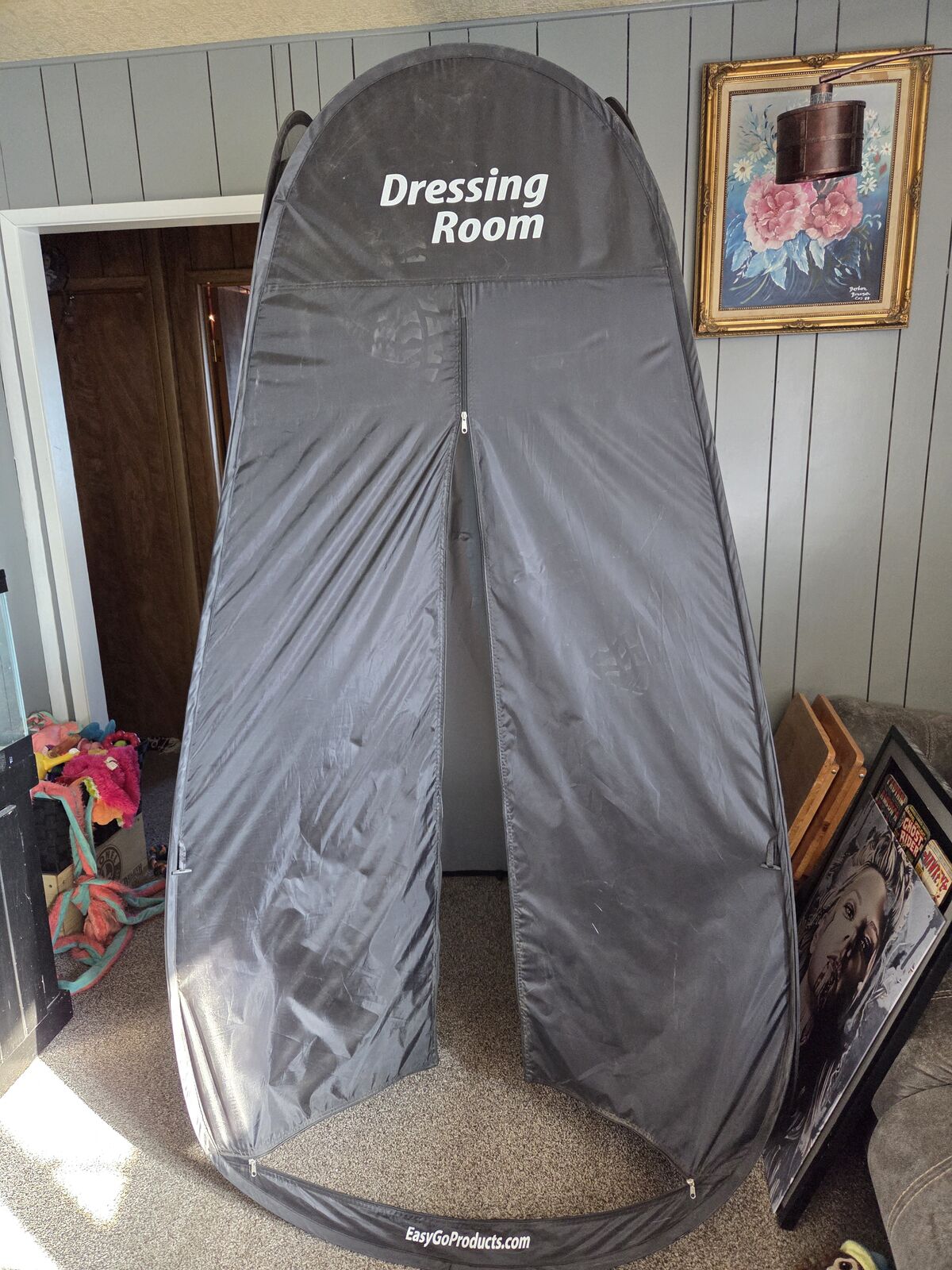 EasyGo Products portable dressing room