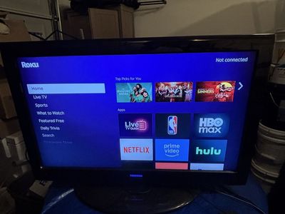 Toshiba 40E200U2 40" HD LED TV with Roku Smart TV capabilities
