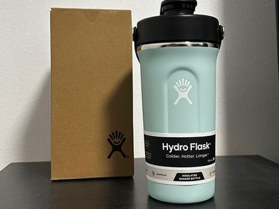 NEW – Hydro Flask Shaker Bottle – Dew