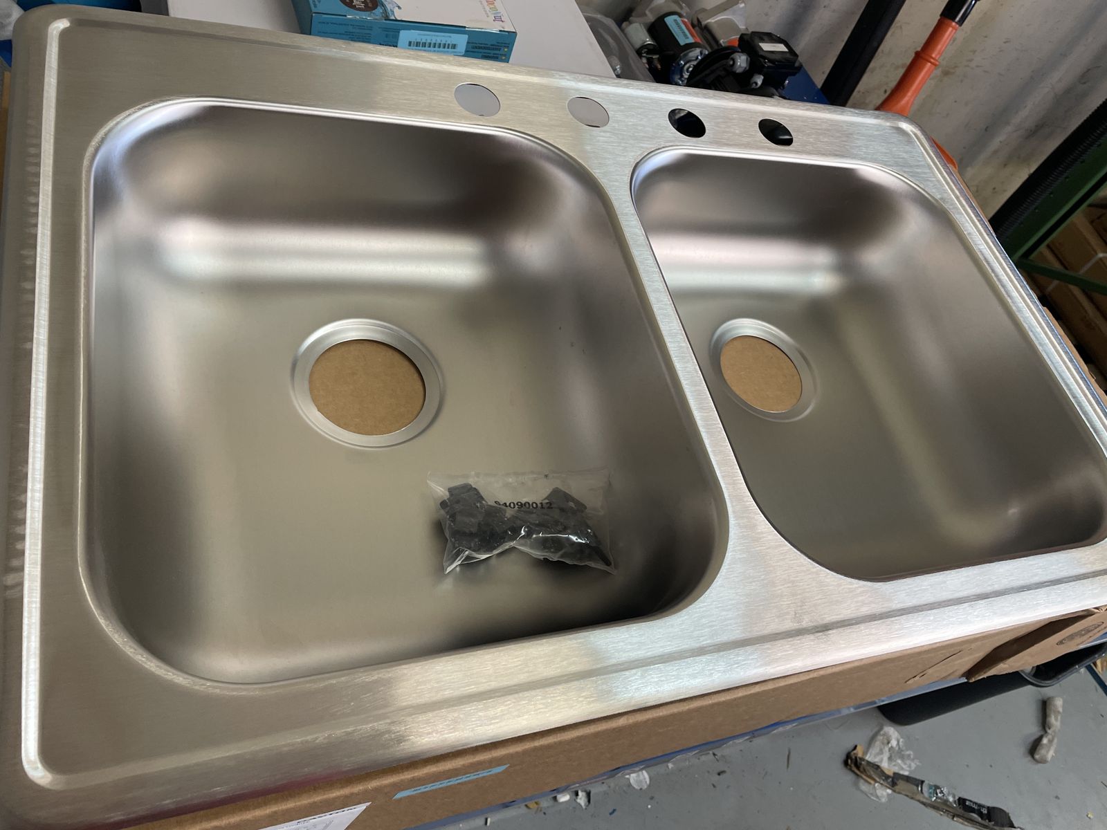 Dayton Elkay 33x21 Kitchen Sink Stainless Steel
