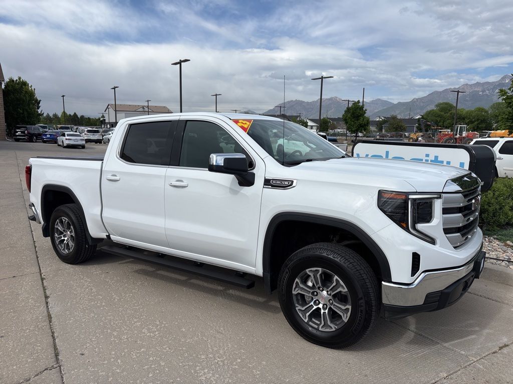 2023 GMC 1500 SLE