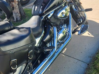 2004 Suzuki vl800