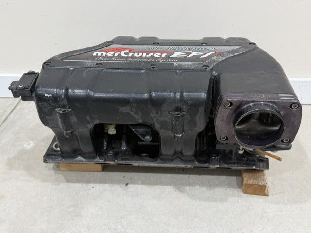 Mercruiser 8.2L (Chevy Big block) EFI manifold assembly