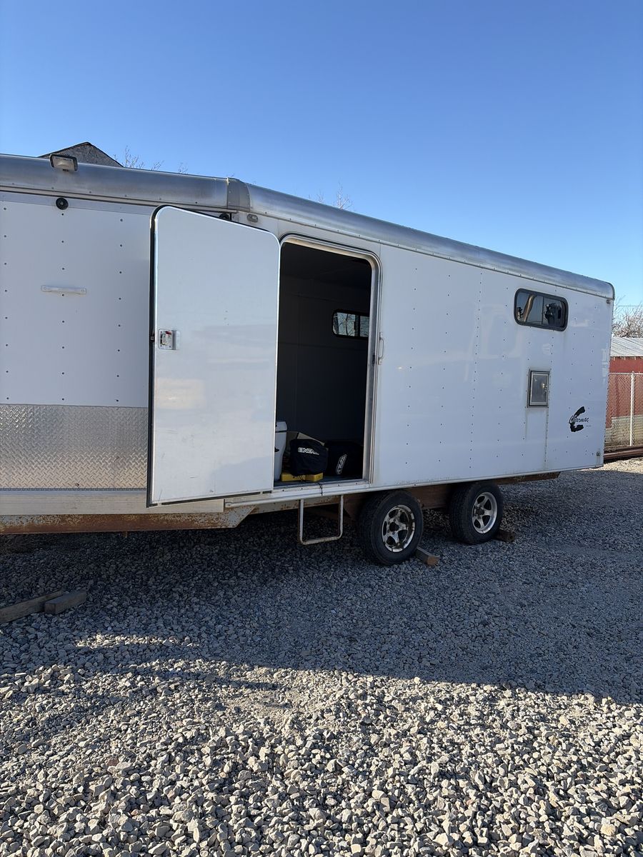 Enclosed Trailer