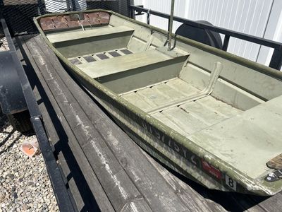 Used Jon Boat - Flat Bottom Fishing or Duck Boat with Seats. 10 foot