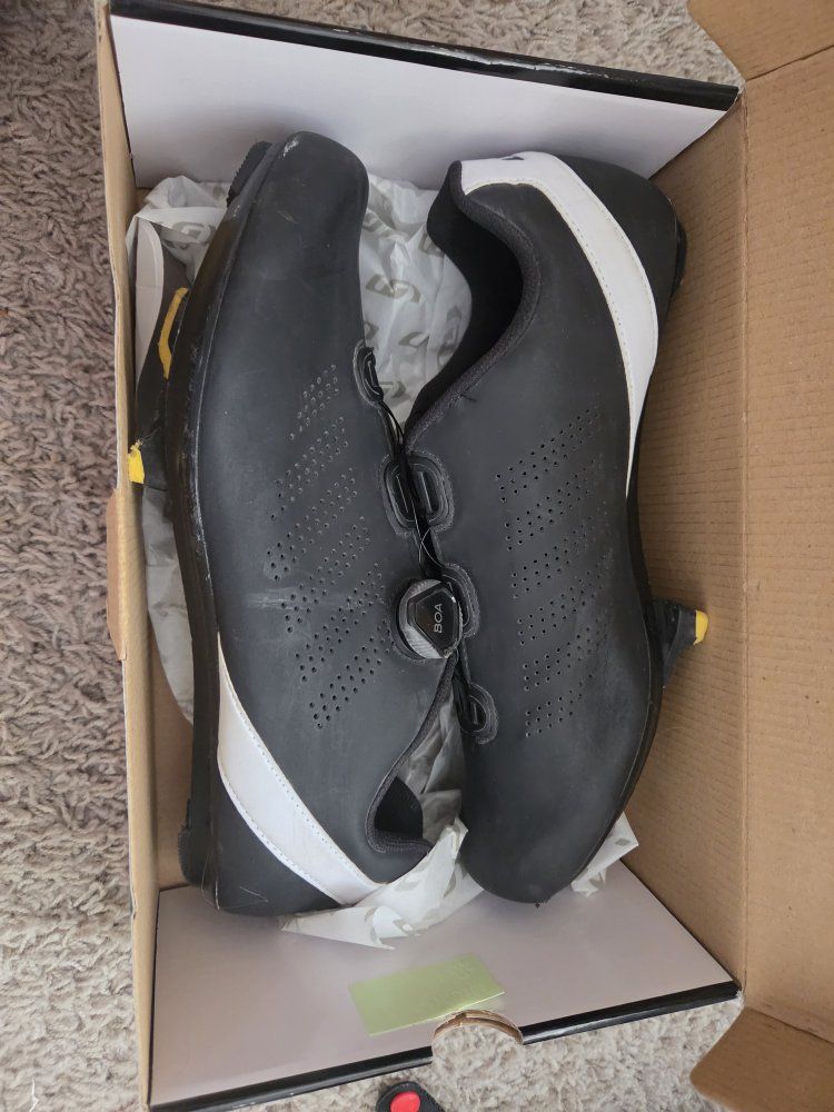 Louis Garneau Black Cycling Shoes BOA System Cleats Clip-In Road Bike US Men's 11.5