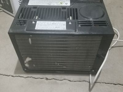 Air Conditioner window unit
