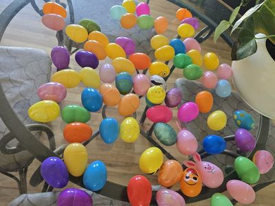 60 Plastic Easter Eggs