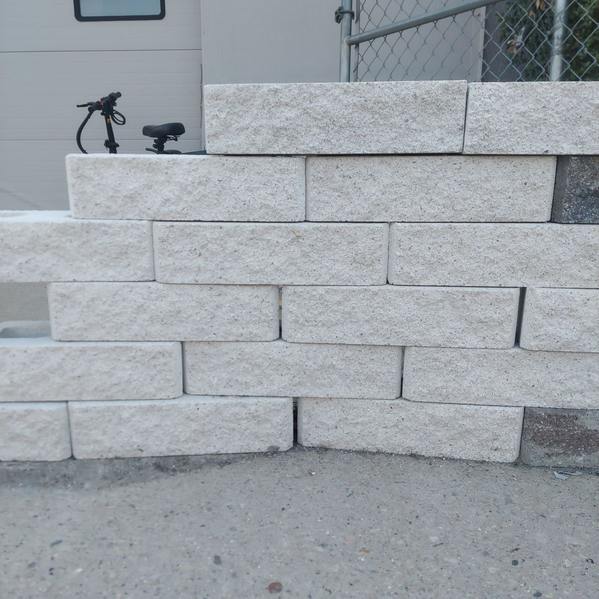 ASPEN MESA WALL BLOCKS (6x4x16)
