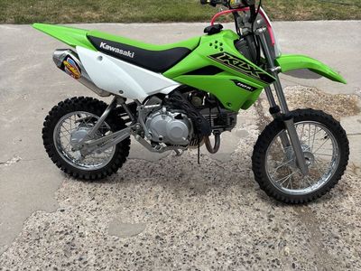 Klx 110, 2021 title in hand