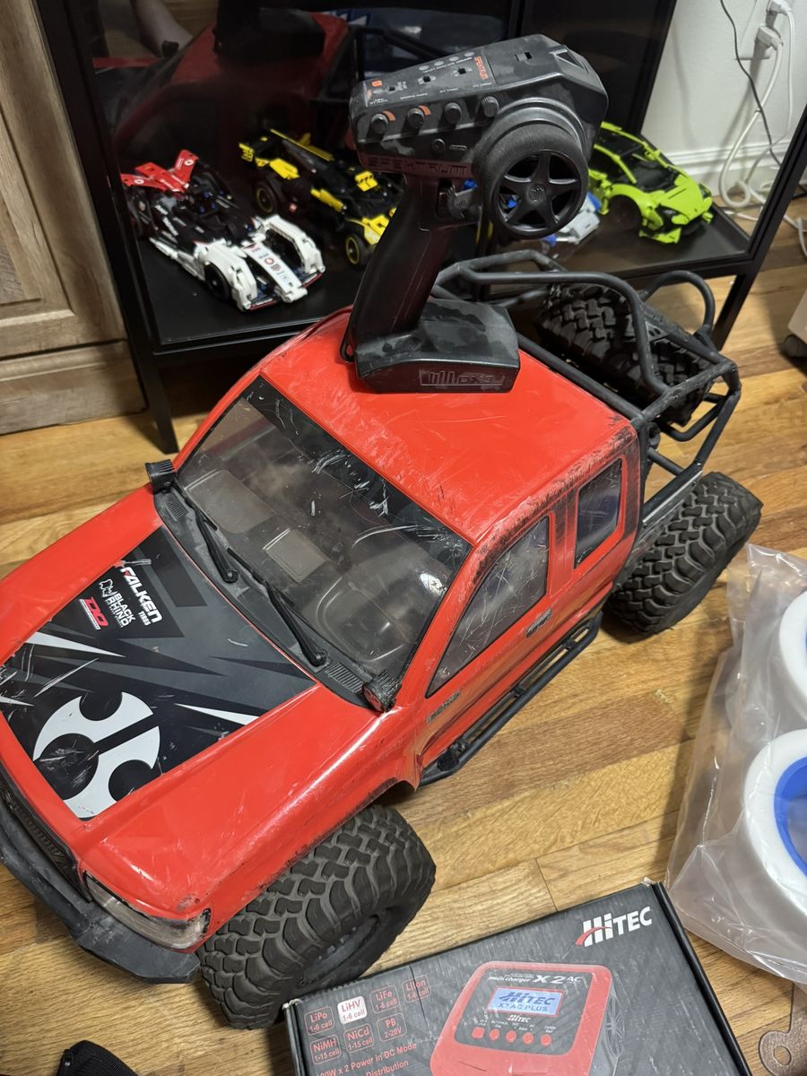 Axial SCX6 and Charger and batteries and tons of RC stuff