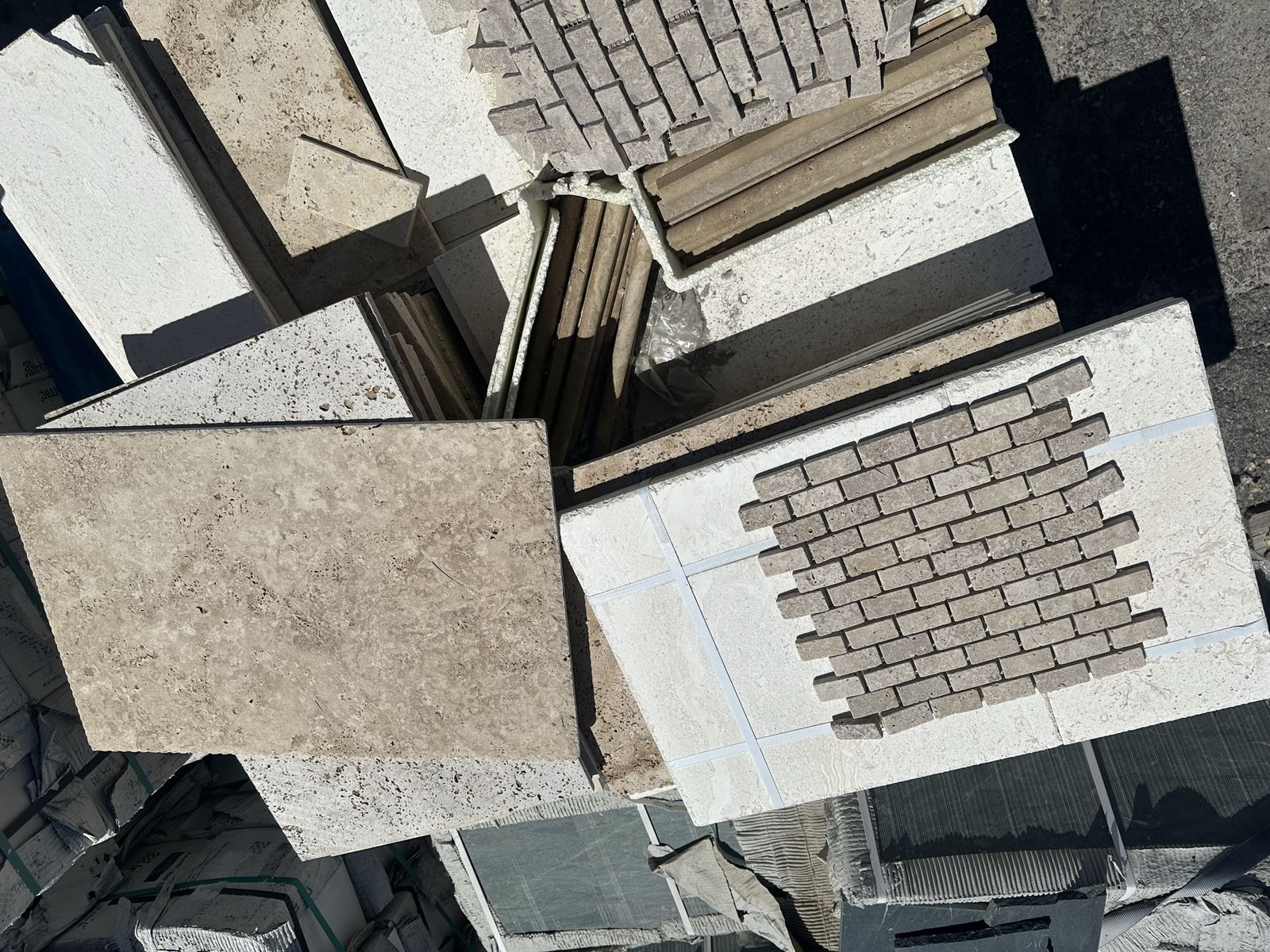 Main image 9