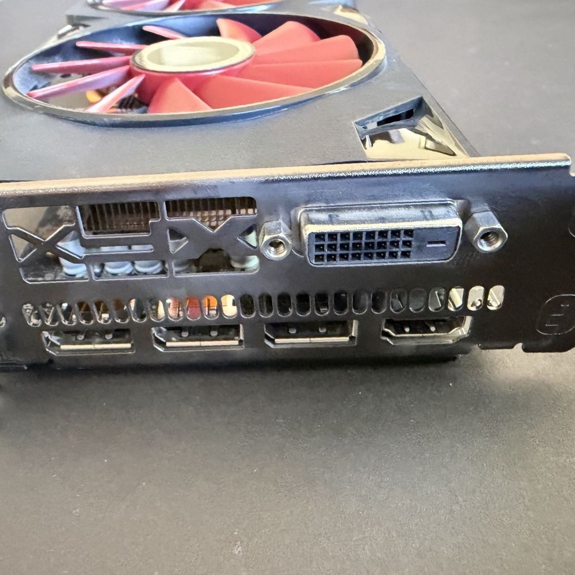 Main image 3