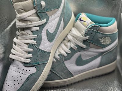 Jordan’s Retro 1 High Turbo Green 100