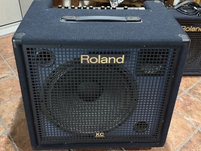 Roland KC-550 Stereo Mixing Keyboard Amplifier