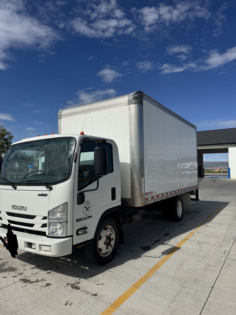 2022 Isuzu NPR HD GAS