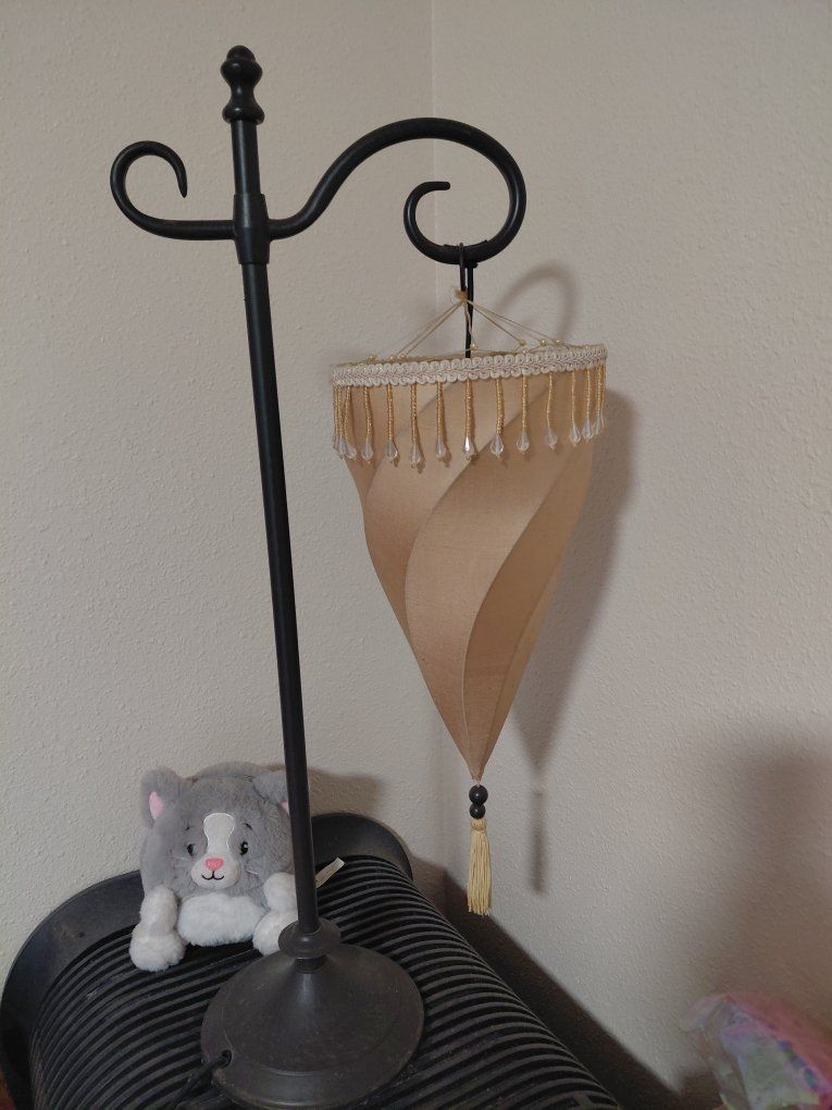 Vintage Style Hanging Lantern Table Lamp with Beaded Fringe Shade