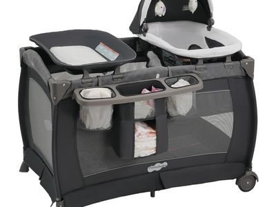 NEW IN BOX Pamo Babe 4-in-1 Portable Playard | Pack 'n Play with Bassinet, Changing Table, Diaper Organizer