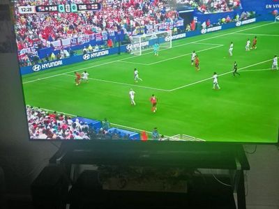 Samsung UN65TU7000FXZA 65" 4K UHD LED Smart TV - Crystal Display