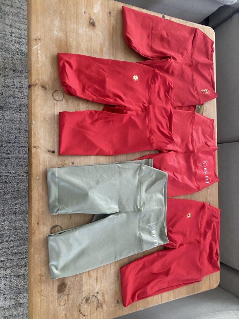 One Size for All And Large Colombian Leggings!