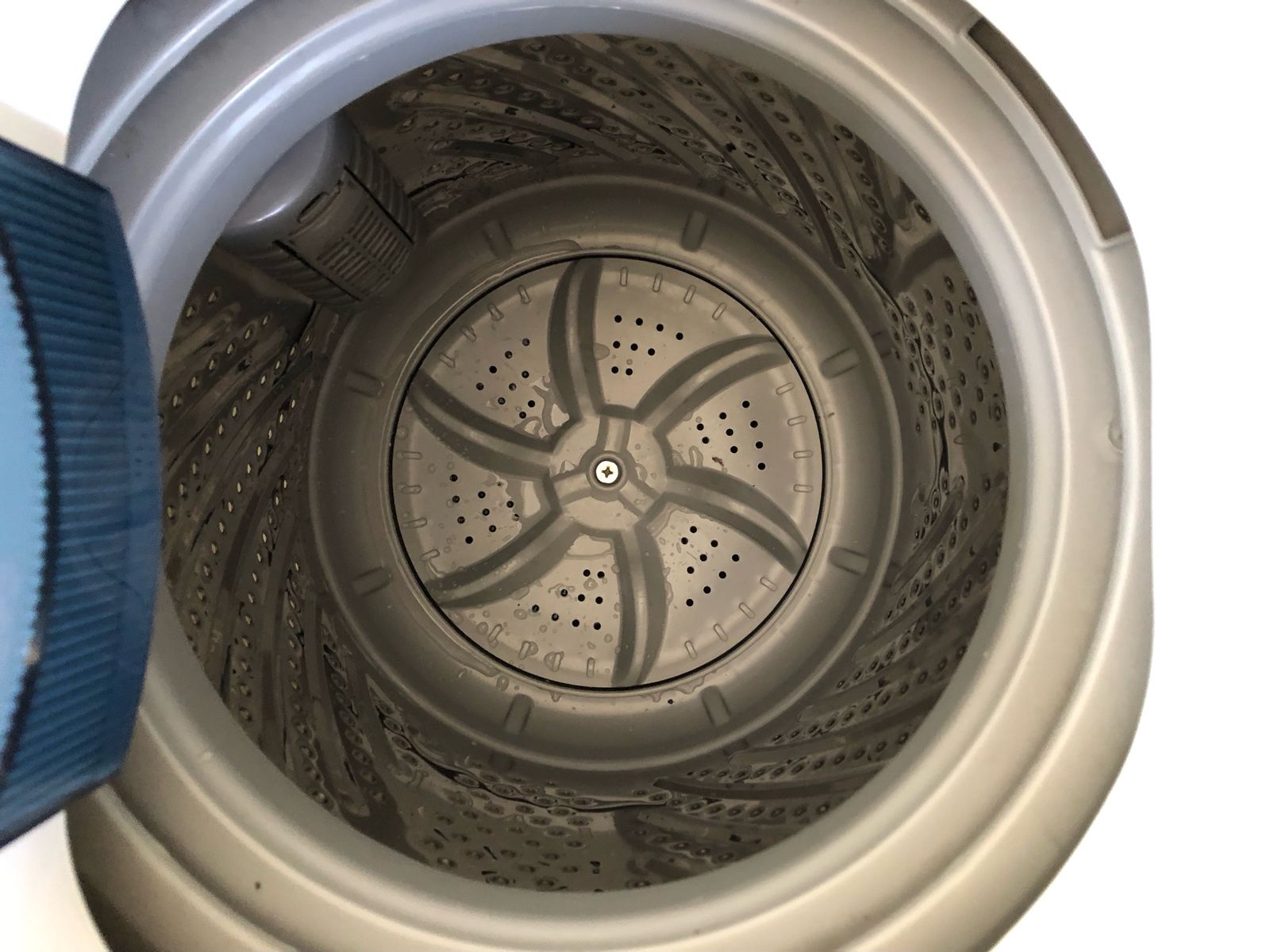 Main image 3