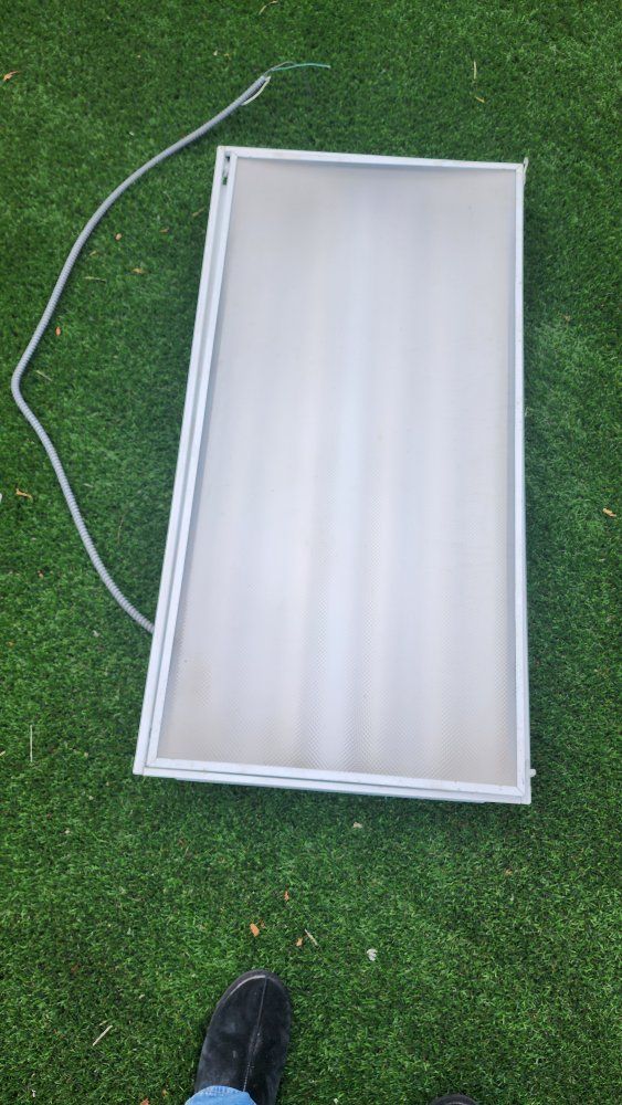 Main image 2