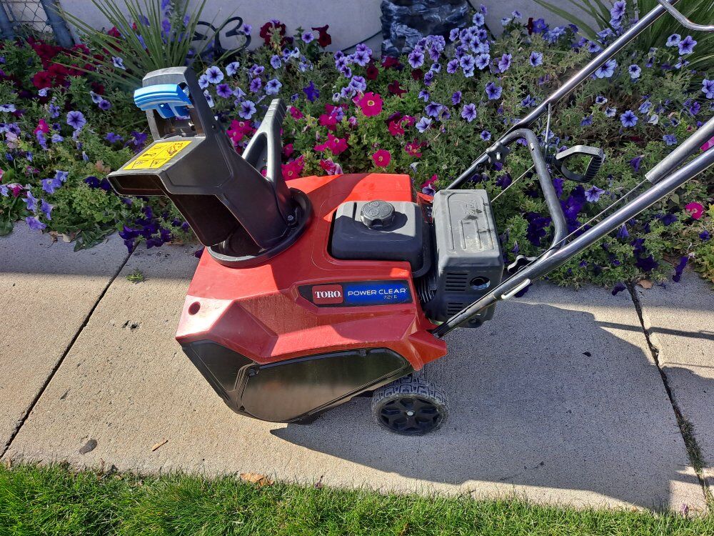 Toro 721E