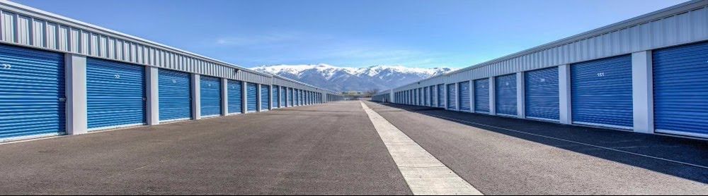 Storage Unit for rent 10’ x 30’