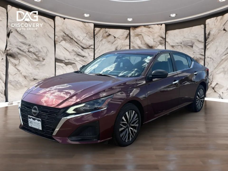 2025 Nissan Altima 2.5 SV