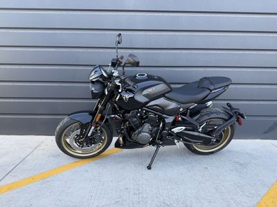 2026 Triumph Trident 800 Jet black