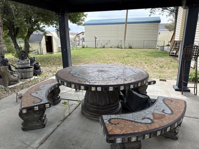 Decorative picnic table