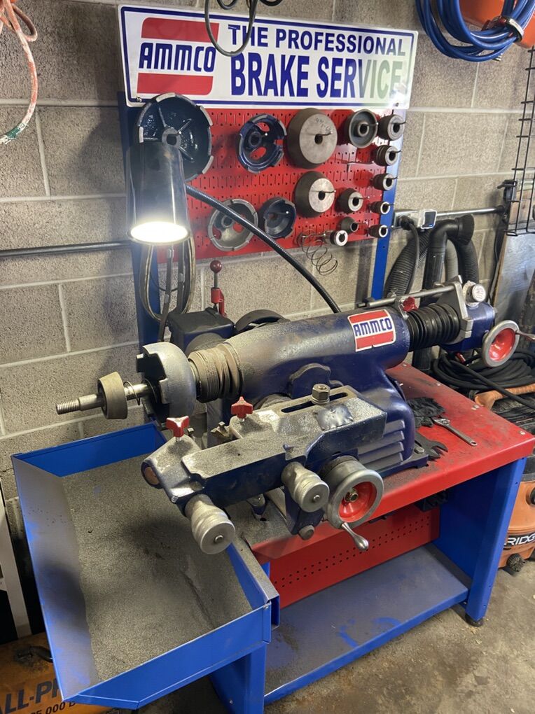 Ammco Brake Lathe 4000B Turns Rotors and Drums