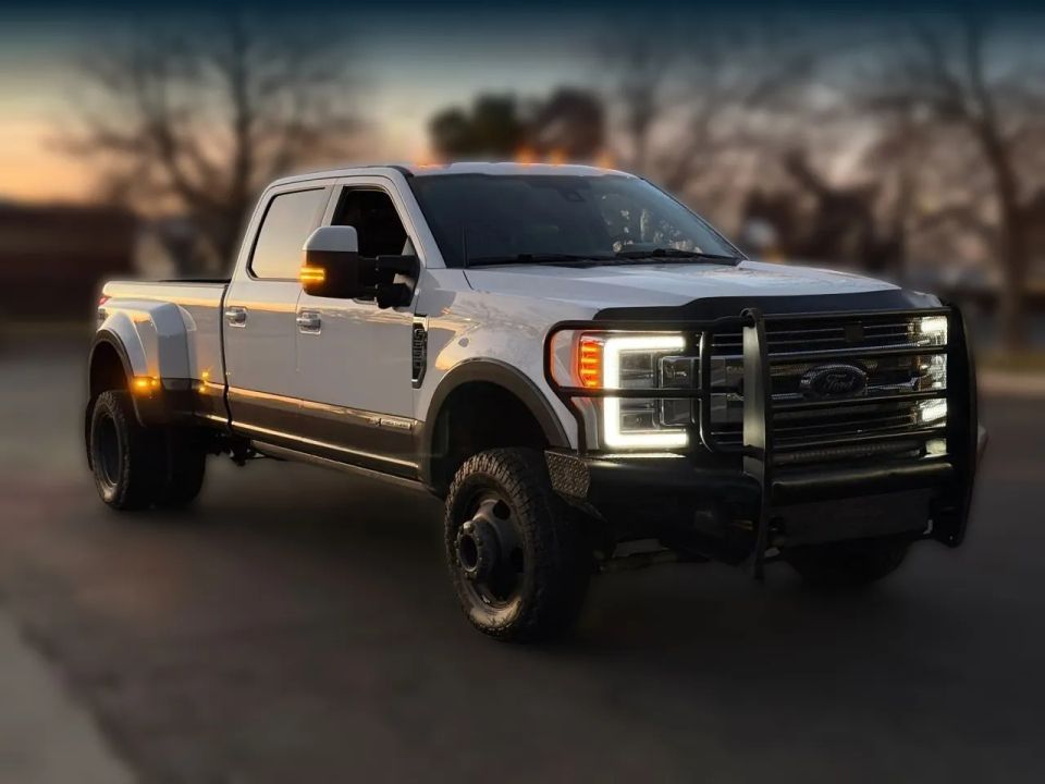 2019 Ford F-350 Super Duty Lariat