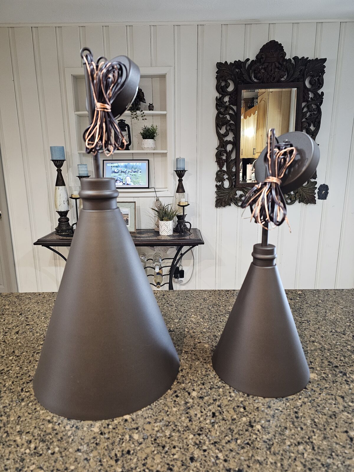 NEW RUBBED OIL TRIANGLE PENDANT LIGHT (2 SIZES AVAILABLE)