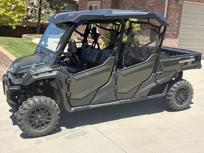 2024 Honda Pioneer 1000-6