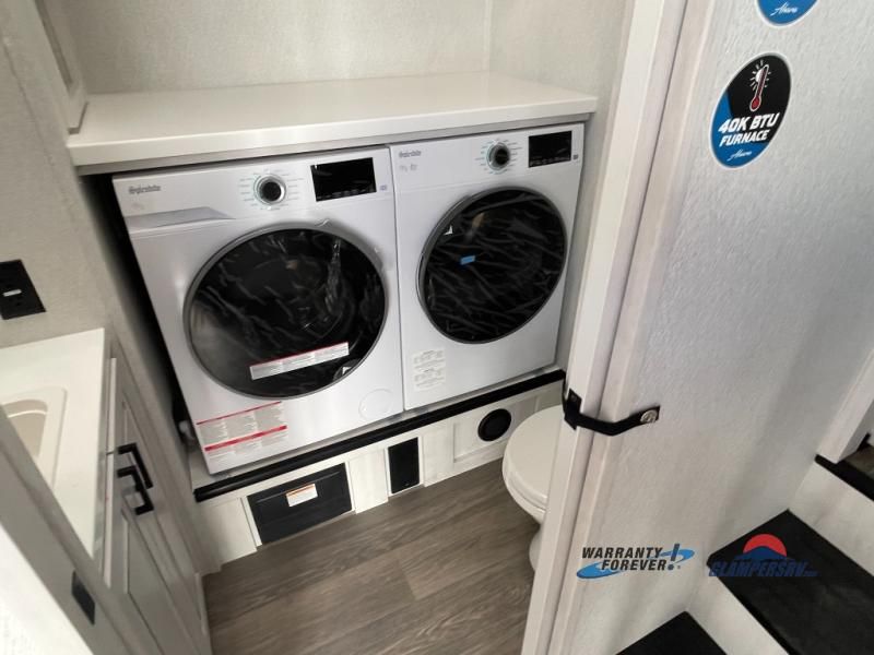 Main image 19