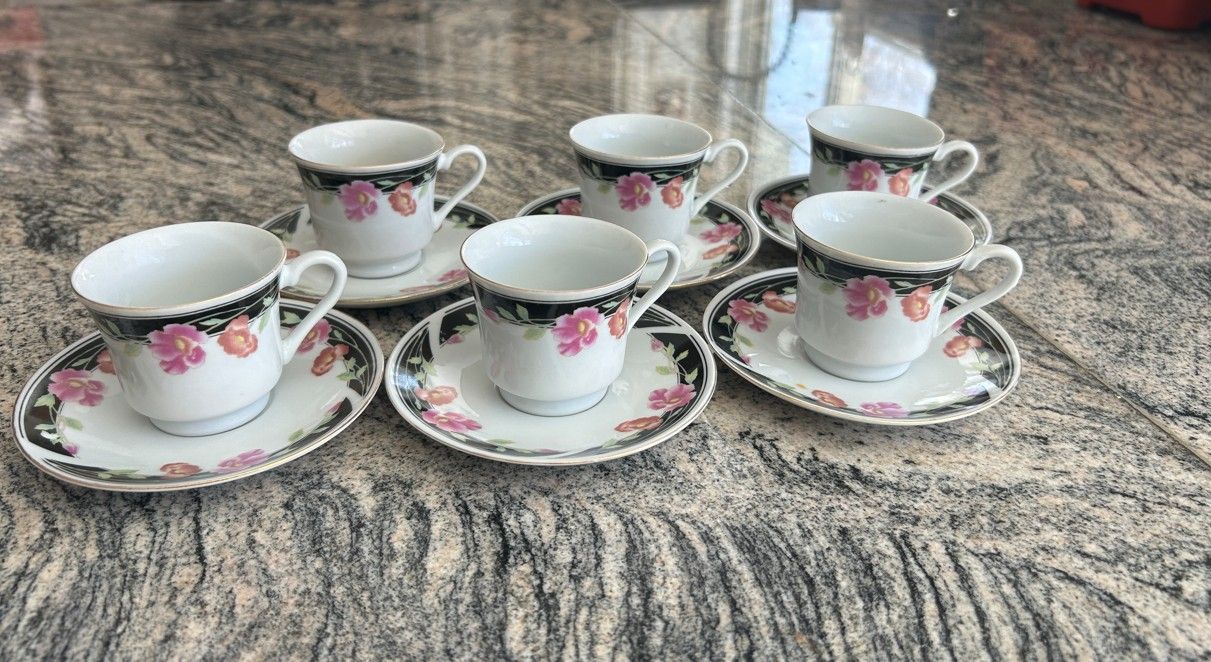 Cute dainty floral tea set